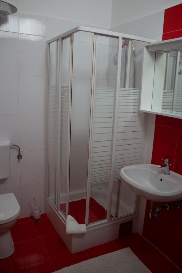 Apartments Villa Jelena Vodice Bagian luar foto
