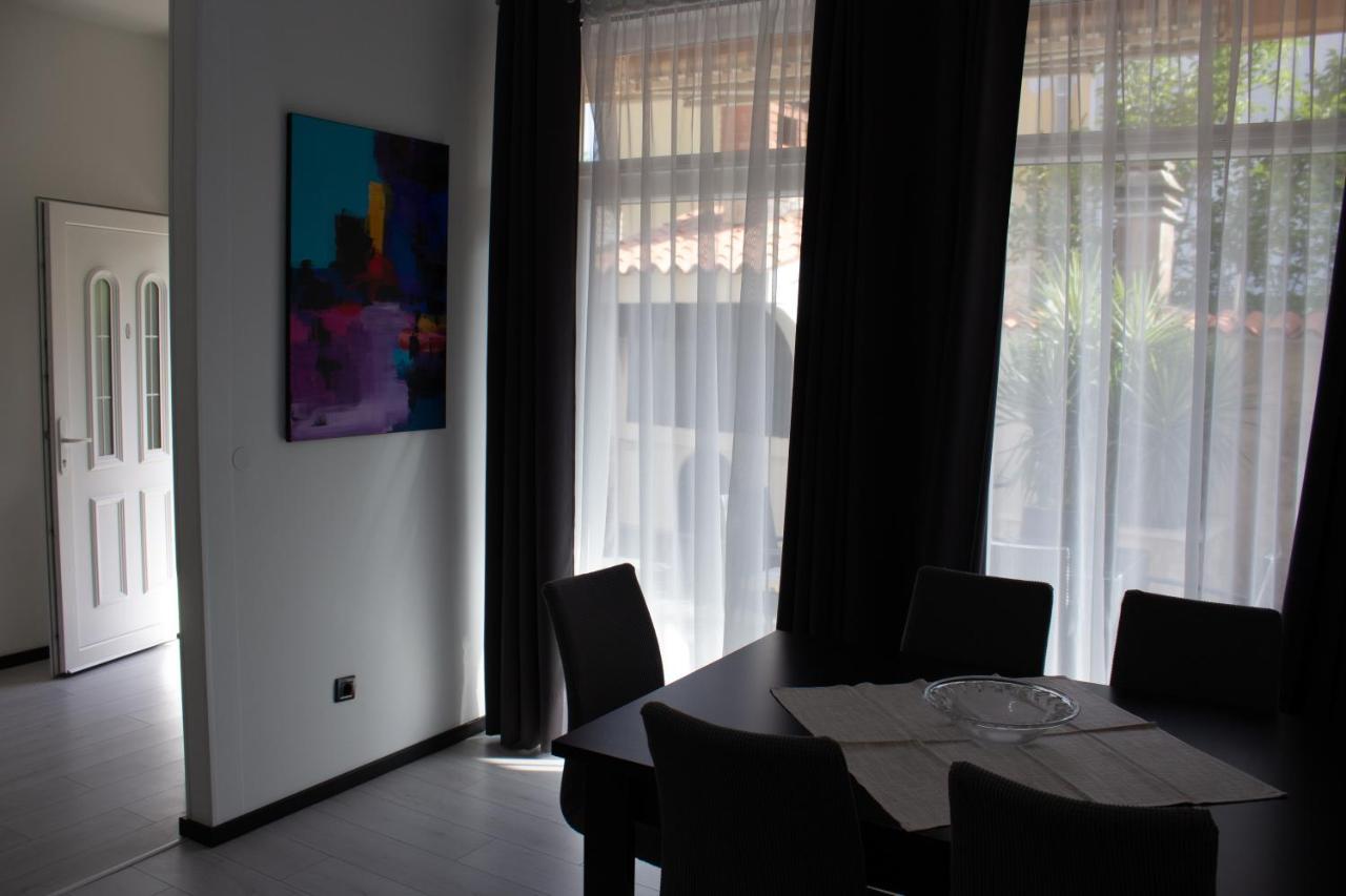 Apartments Villa Jelena Vodice Bagian luar foto