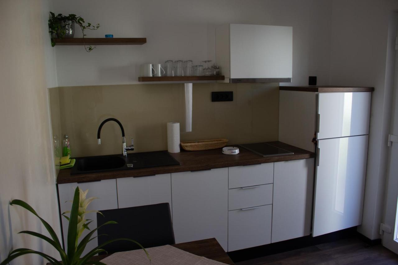 Apartments Villa Jelena Vodice Bagian luar foto